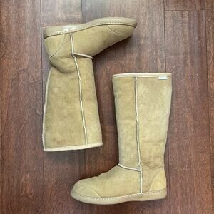 Nordstrom Women’s Cozy Tall Tan Winter Boots with Sheepskin Lining, Size 6